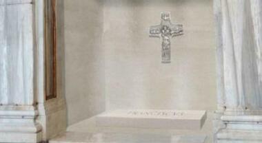 Những Vị Giáo Hoàng Nào Được Chôn Cất Tại Đền Thờ Đức Bà Cả?